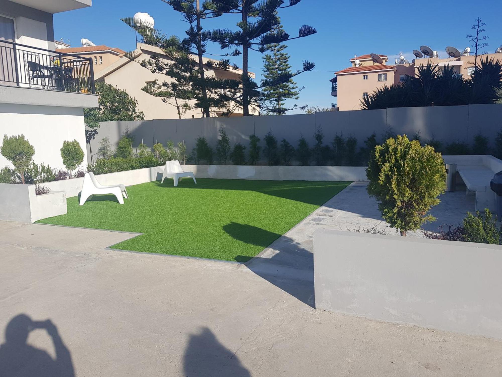 Valentinos Apartments Paphos ภายนอก รูปภาพ
