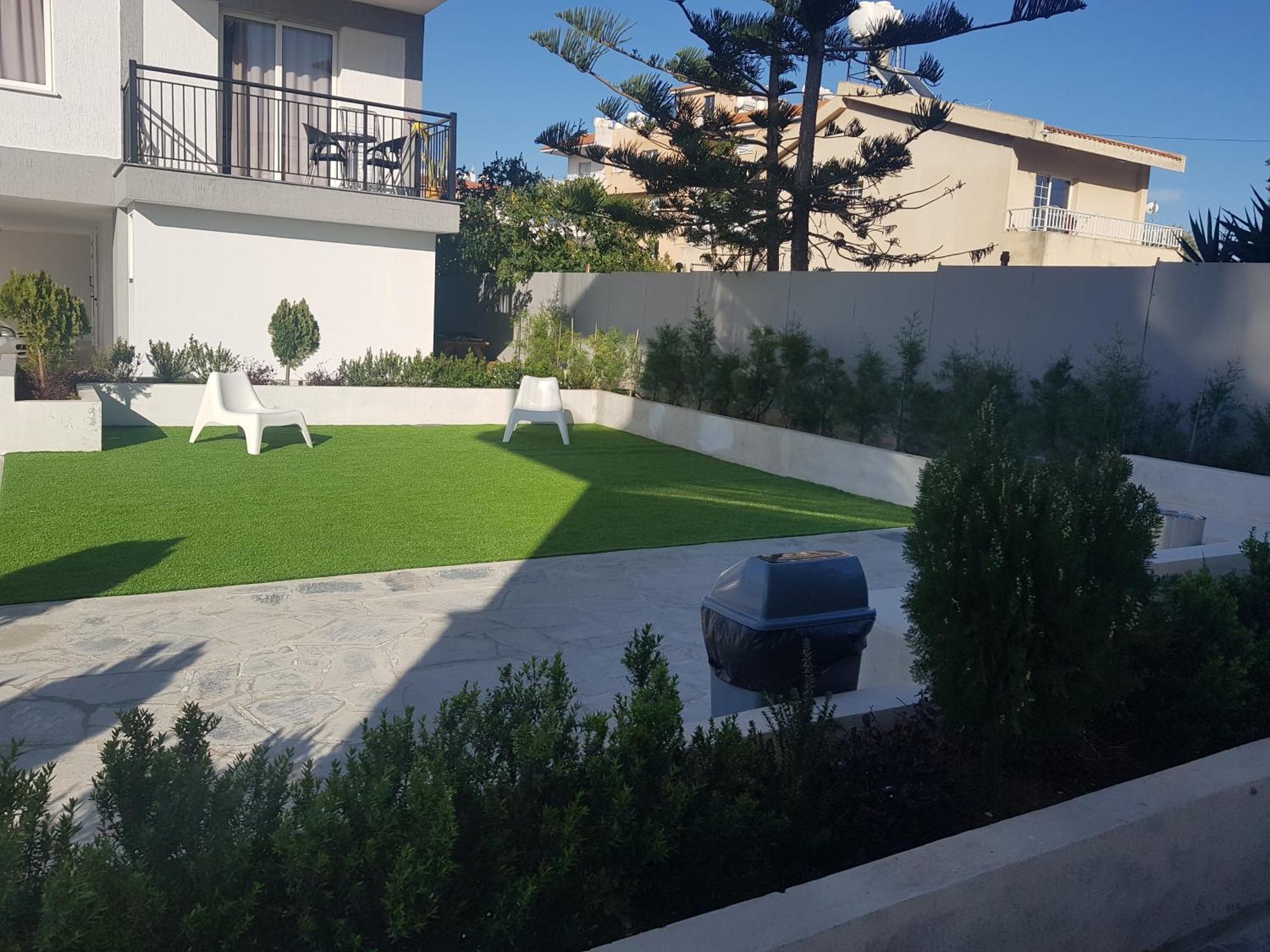 Valentinos Apartments Paphos ภายนอก รูปภาพ