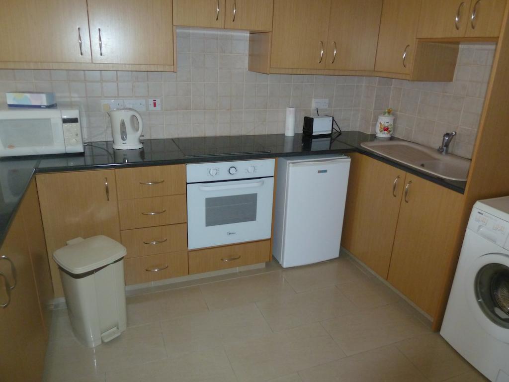 Valentinos Apartments Paphos ห้อง รูปภาพ